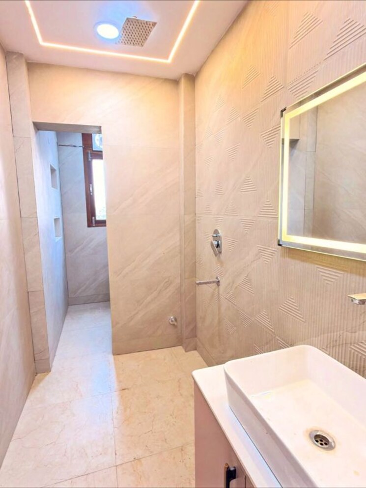 Bathroom, ansal-celebrity-suites 1 Bedroom 856 Sq.Ft. Apartment In Sector 2 Gurgaon 9858032