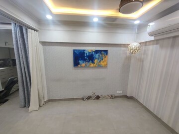 Room in 2 BHK Apartment at Ip Extension – for Rent