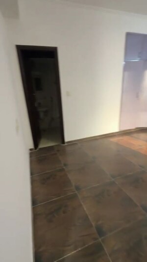 Room in 3 BHK Apartment at Himalaya Pride, Tech Zone 4 Greater Noida – for Sale