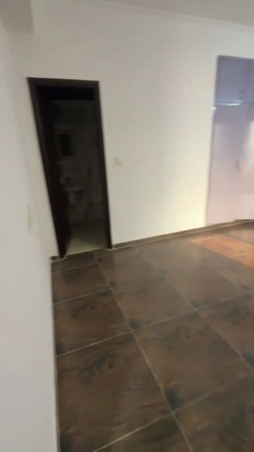 Room in 3 BHK Apartment at Himalaya Pride, Tech Zone 4 Greater Noida – for Sale