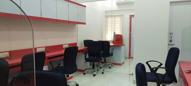 Team Area, crystal-plaza-andheri-west Commercial Office Space 590 Sq.Ft. In Andheri West Mumbai 9858020
