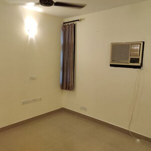 Room in 3 BHK Apartment at Ip Extension – for Rent