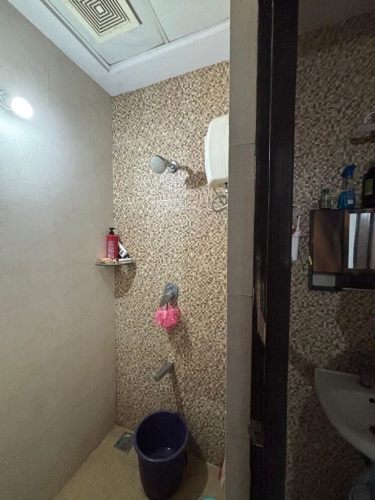 Bathroom, lodha-palava-downtown-dombivli-east 1 Bedroom 656 Sq.Ft. Apartment In Dombivli East Thane 9858067