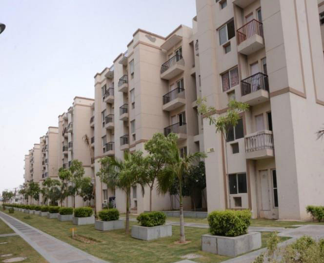 3.5 BHK + Servant Room 1592 Sq.Ft. Apartment in Sare Crescent Parc Green Parc