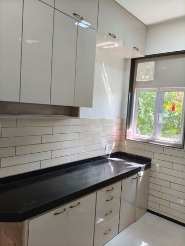 2 BHK Apartment For Rent in Mayflower, Tardeo