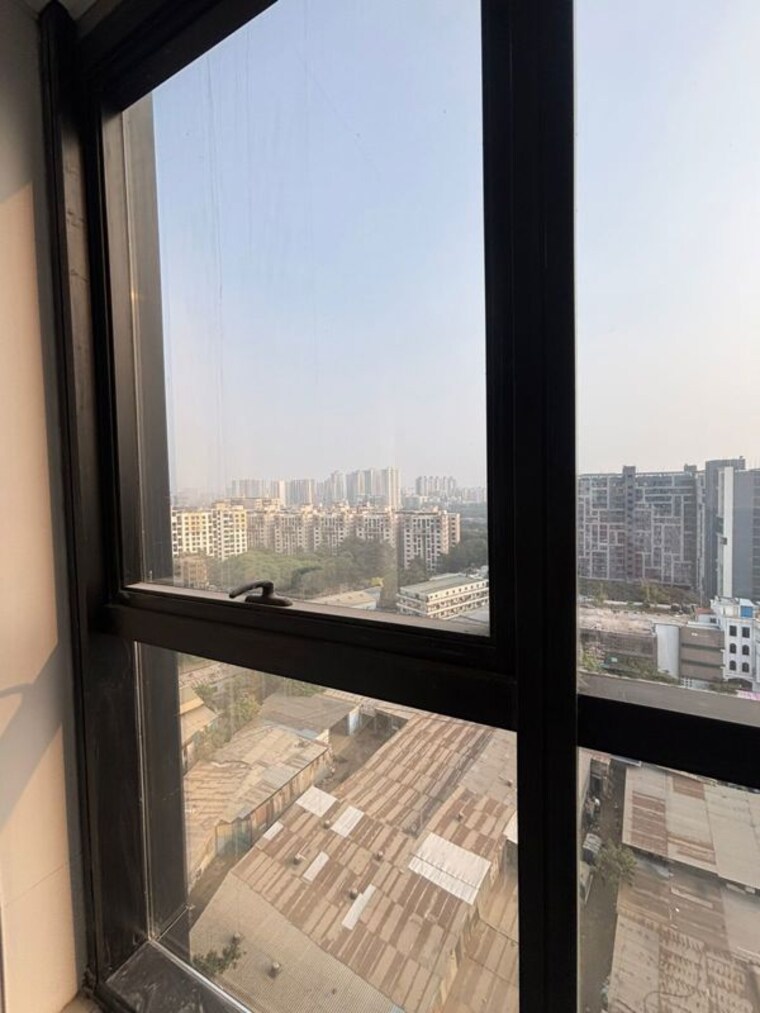 Room, the-platinum-towers Commercial Office Space 550 Sq.Ft. In Kharadi Pune 9858047