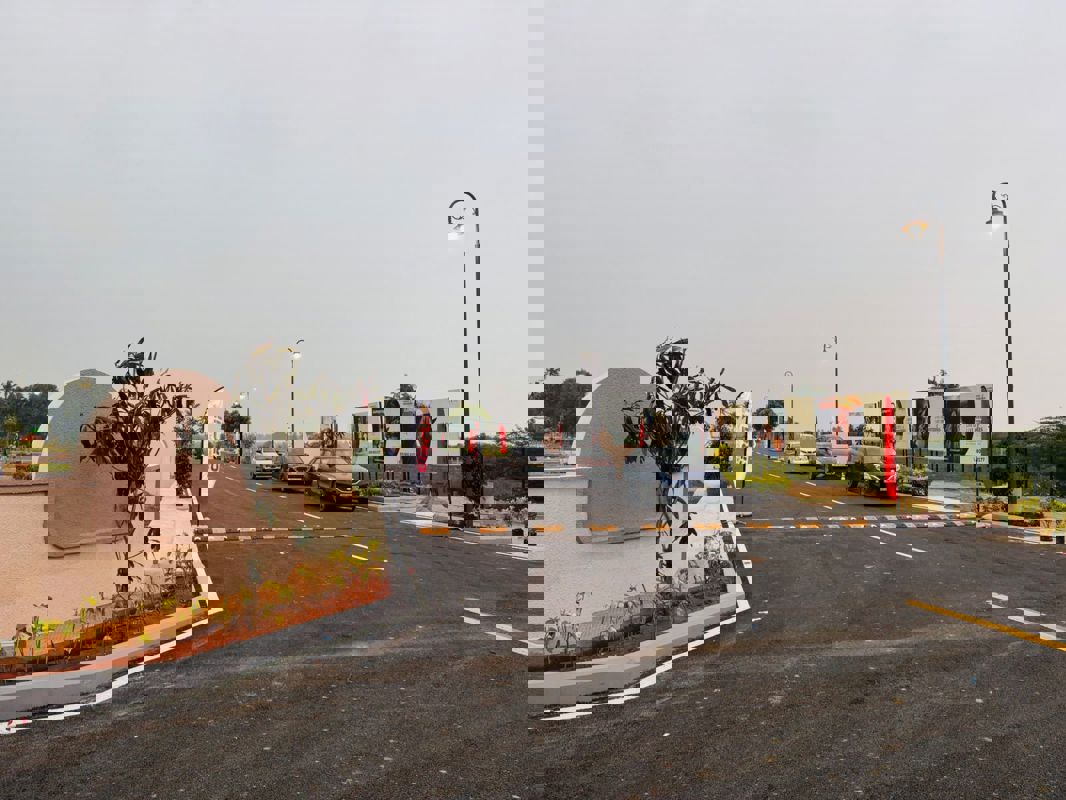 Plot For Sale in Ponmar