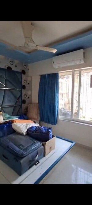 Living Room in 3 BHK Apartment at DLH Orchid, Andheri West – for Rent