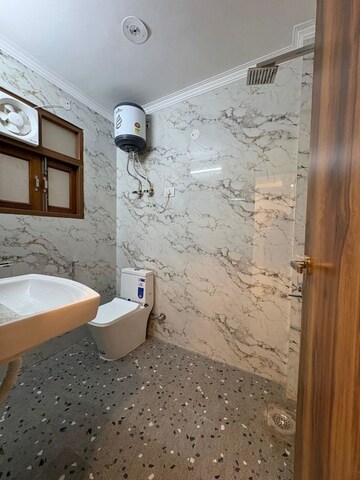 Bathroom in 1 BHK Apartment at Saket – for Rent