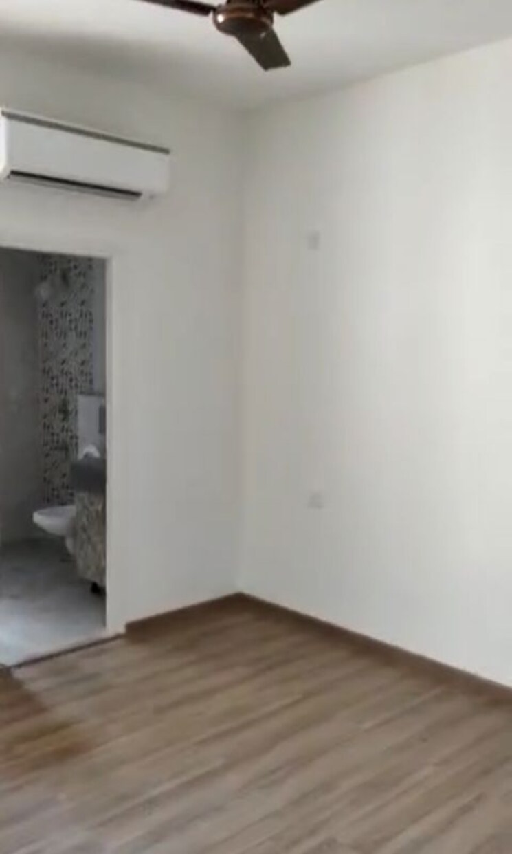 Room, tulip-orange 3 Bedroom 1437 Sq.Ft. Apartment In Sector 70 Gurgaon 9858094