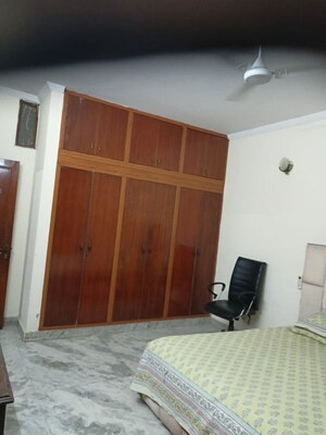 Furnished Amenities in 2 BHK Builder Floor at Palam Vihar – for Rent