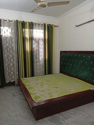 Bedroom in 2 BHK Builder Floor at Palam Vihar – for Rent