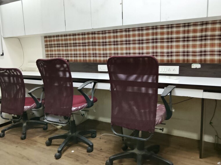 Team Area, crystal-plaza-andheri-west Commercial Office Space 490 Sq.Ft. In Andheri West Mumbai 9858126