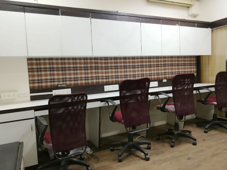 Team Area, crystal-plaza-andheri-west Commercial Office Space 490 Sq.Ft. In Andheri West Mumbai 9858126