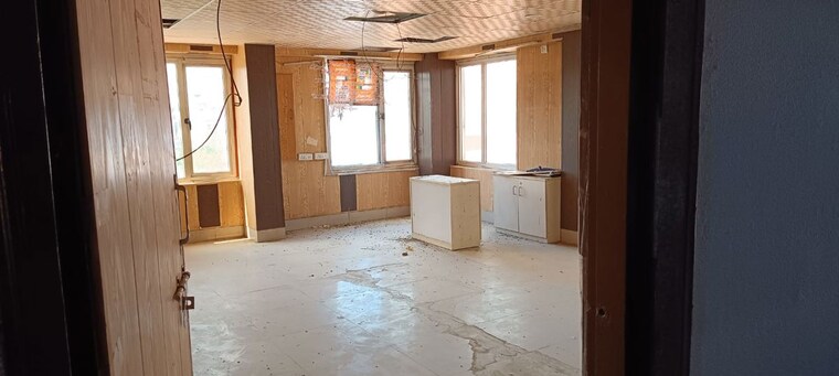 Room, rohini sector 8 Commercial Office Space 325 Sq.Ft. In Rohini Sector 8 Delhi 9858140