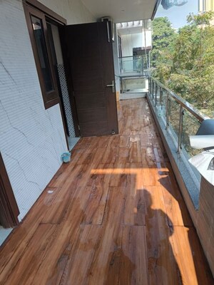 Balcony in 3 BHK Builder Floor at Ardee City, Sector 52 – for Rent