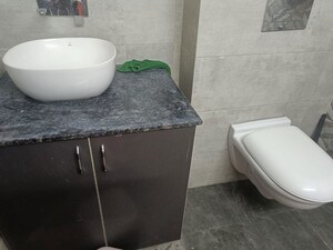 Master Bedroom in 3 BHK Builder Floor at Ardee City, Sector 52 – for Rent