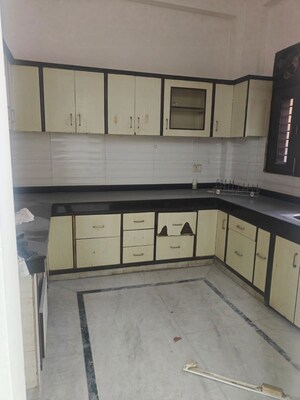 Kitchen in 3 BHK Builder Floor at Sector 46 – for Rent