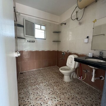 Kitchen in 3.5 BHK Apartment at Venkatesh Flora Phase II, Mundhwa – for Rent