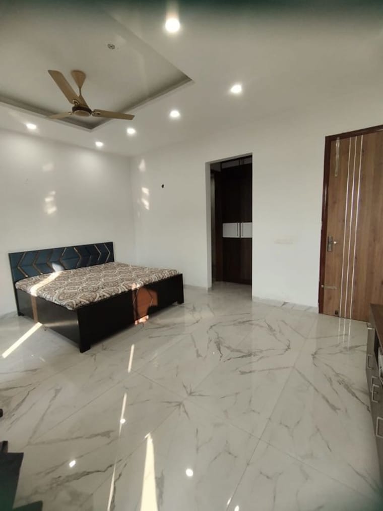 Bedroom, sector 45 3 Bedroom 2700 Sq.Ft. Builder Floor In Sector 45 Gurgaon 9858330