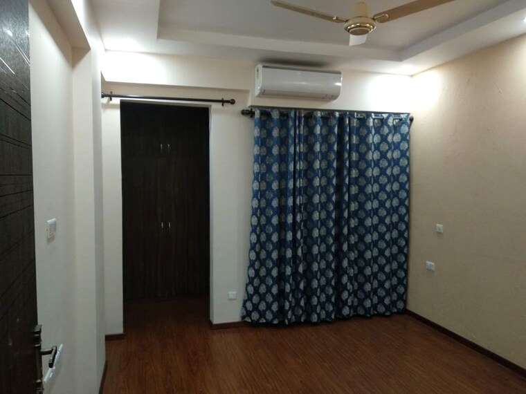 Bedroom, mi-rustle-court 2.5 Bedroom 1550 Sq.Ft. Apartment In Gomti Nagar Lucknow 9858337