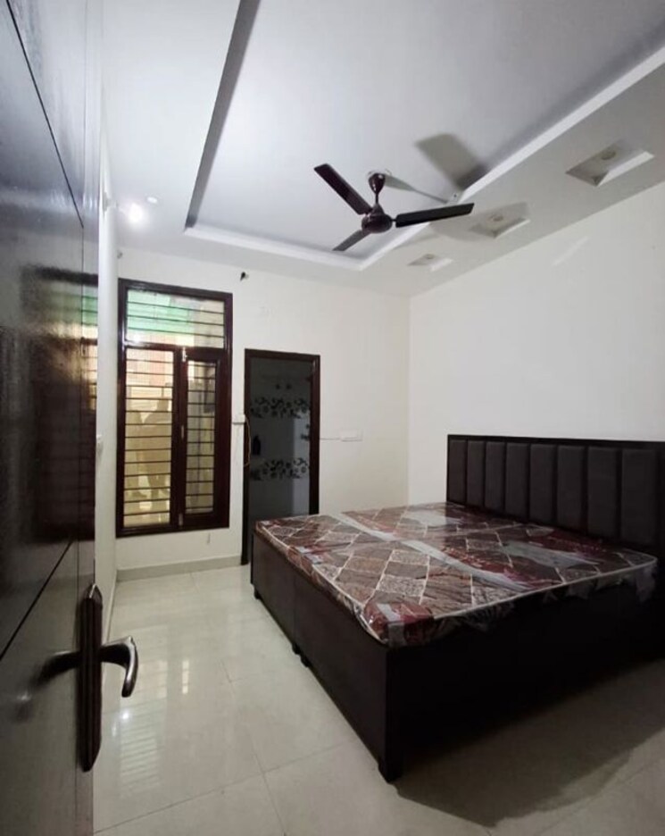 Bedroom, pir machalla 2 Bedroom 1000 Sq.Ft. Apartment In Pir Machalla Zirakpur 9858442