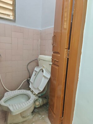 Bathroom in 1 BHK Apartment at Powai Satyam CHS, Powai – for Rent