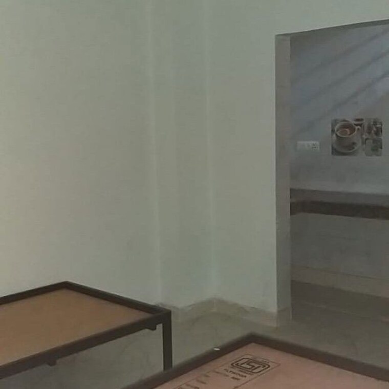 Room, new ashok nagar 1 Bedroom 546 Sq.Ft. Builder Floor In New Ashok Nagar Delhi 9858884