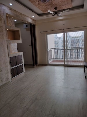 Room in 2 BHK Apartment at Jm Orchid, Sector 76 – for Rent