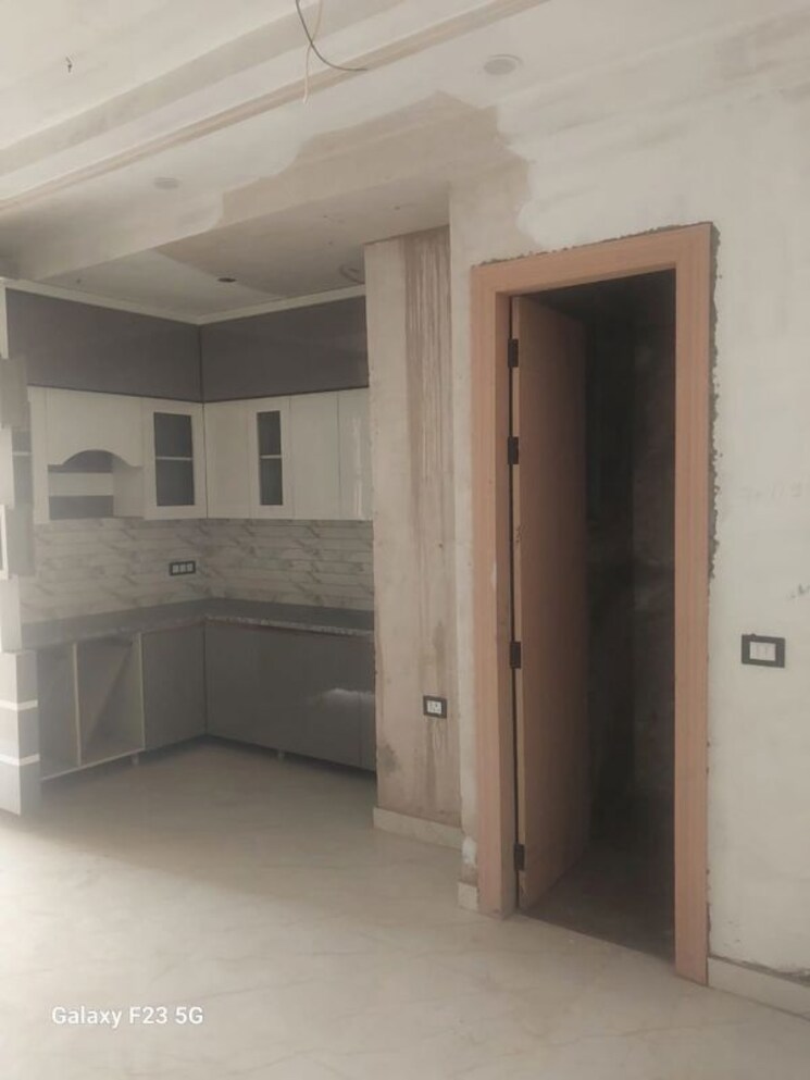 undefined, sunshine-apartments-sector-73 2 Bedroom 1030 Sq.Ft. Builder Floor In Sector 73 Noida 9858932