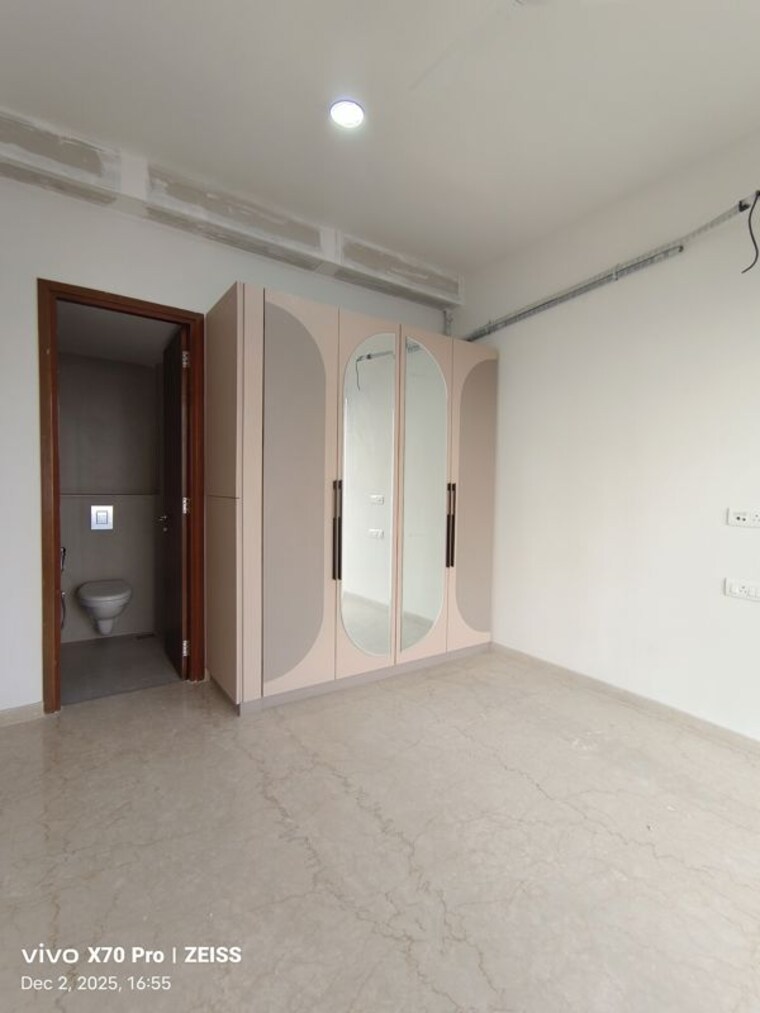 Room, courtyard-by-narang-realty-and-the-wadhwa-group 2 Bedroom 920 Sq.Ft. Apartment In Pokhran Road No Two Thane 9859037