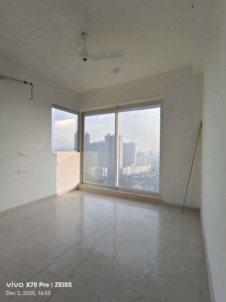 Room, courtyard-by-narang-realty-and-the-wadhwa-group 2 Bedroom 920 Sq.Ft. Apartment In Pokhran Road No Two Thane 9859037