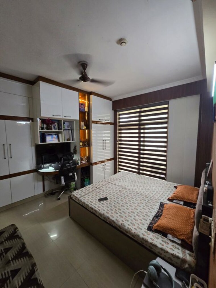 Bedroom, supertech-livingston 3 Bedroom 1200 Sq.Ft. Apartment In Sain Vihar Ghaziabad 8314888