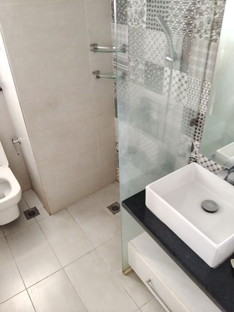 Bathroom, sterling-brunton 3 Bedroom 1700 Sq.Ft. Apartment In Mg Road Bangalore 9858849