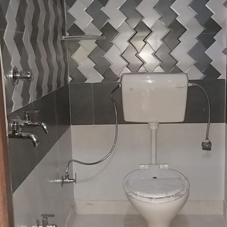 Team Area, new ashok nagar 2 Bedroom 755 Sq.Ft. Builder Floor In New Ashok Nagar Delhi 9859229