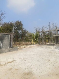 Plot For Sale in Vasavi Green Leaf