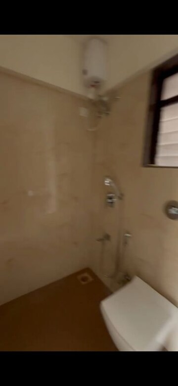 Master Bedroom in 2 BHK Apartment at Chaitanya Anand Lunkhod CHSL, Andheri West – for Rent