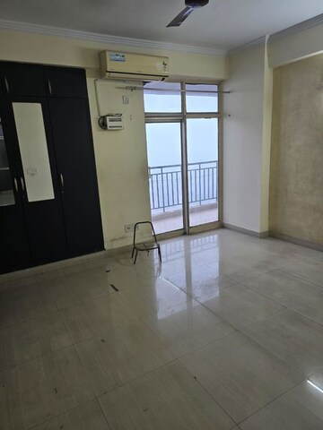 Room in 3.5 BHK Apartment at Saviour Greenisle, Sain Vihar – for Sale