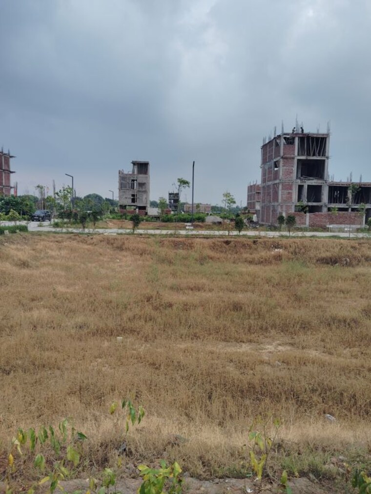 undefined, amolik-aster-woods  1502 Sq.Ft. Plot In Sector 98 Faridabad 9859337