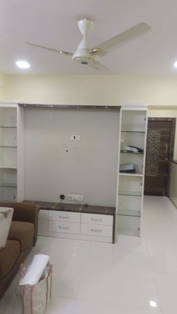 Kitchen in 3 BHK Apartment at Chembur Colony – for Rent