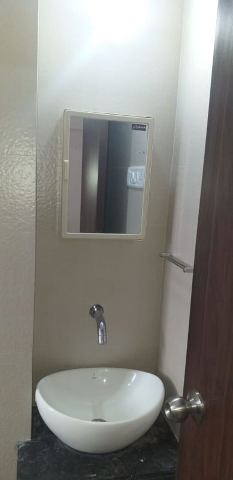 Bathroom, milan-nazareth-niketan 2 Bedroom 700 Sq.Ft. Apartment In Andheri East Mumbai 9859784