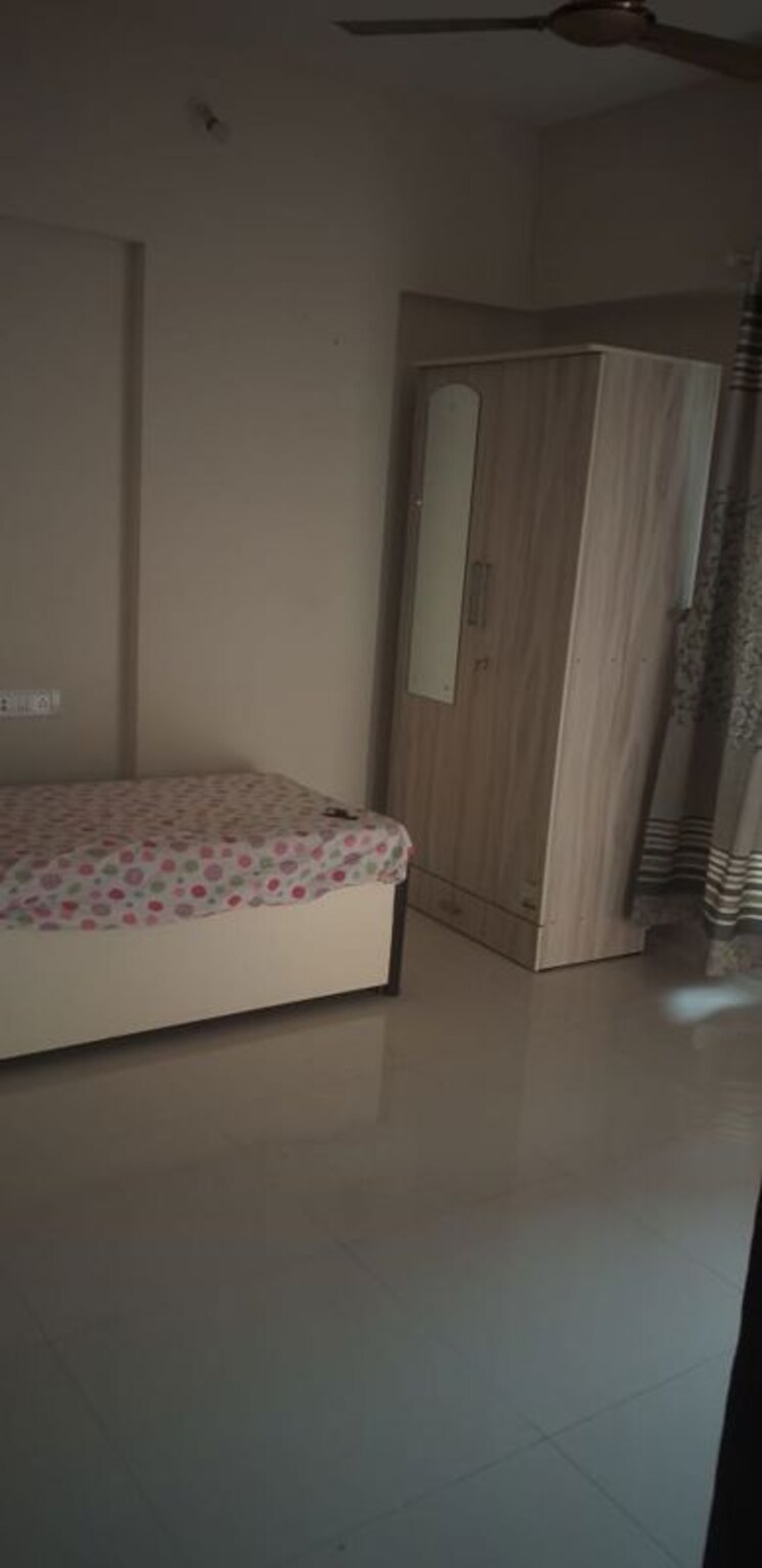 Bedroom, milan-nazareth-niketan 2 Bedroom 700 Sq.Ft. Apartment In Andheri East Mumbai 9859784