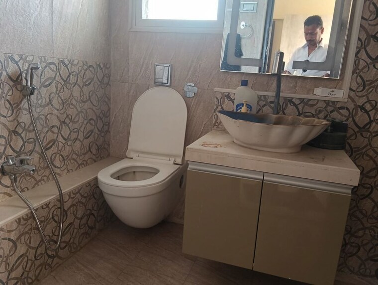 Bathroom, romell-diva 3 Bedroom 960 Sq.Ft. Apartment In Malad West Mumbai 9859787