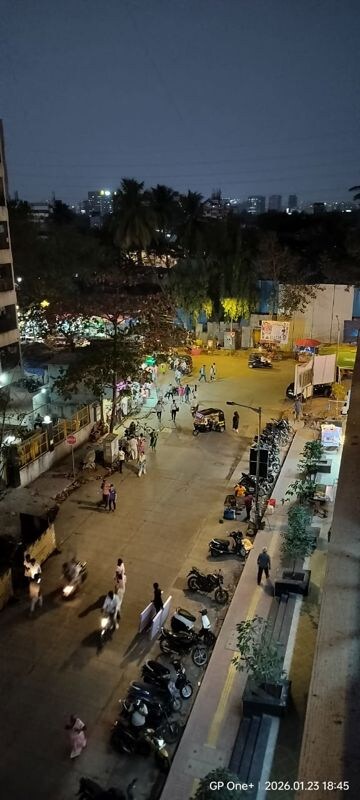 Master Plan in 3 BHK Apartment at Vaibhav Queens Park, Chembur – for Rent