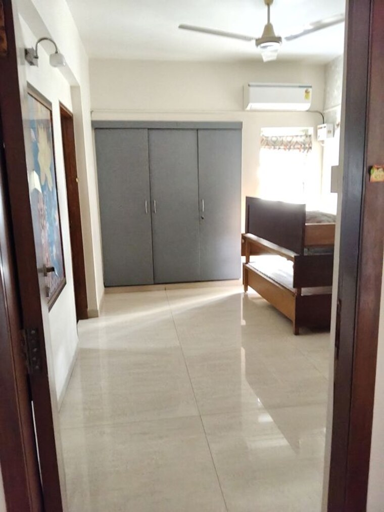 Bathroom, somerset-apartments 3 Bedroom 1575 Sq.Ft. Apartment In Mg Road Bangalore 9859786