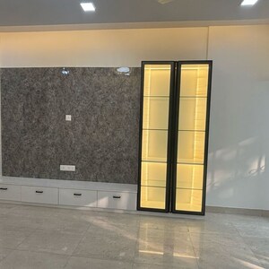 Room in 1 BHK Apartment at Harshail Flamingo Apartments, Malad West – for Sale