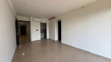 Room in 2 BHK Apartment at Indiabulls One Indiabulls, Pokhran Road No Two – for Rent