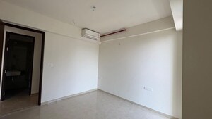 Room in 2 BHK Apartment at Indiabulls One Indiabulls, Pokhran Road No Two – for Rent