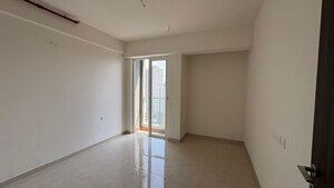 Room in 2 BHK Apartment at Indiabulls One Indiabulls, Pokhran Road No Two – for Rent