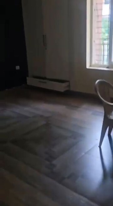 Bedroom in 3 BHK Builder Floor at Ansal Esencia - Amara Villas, Sector 67 – for Sale